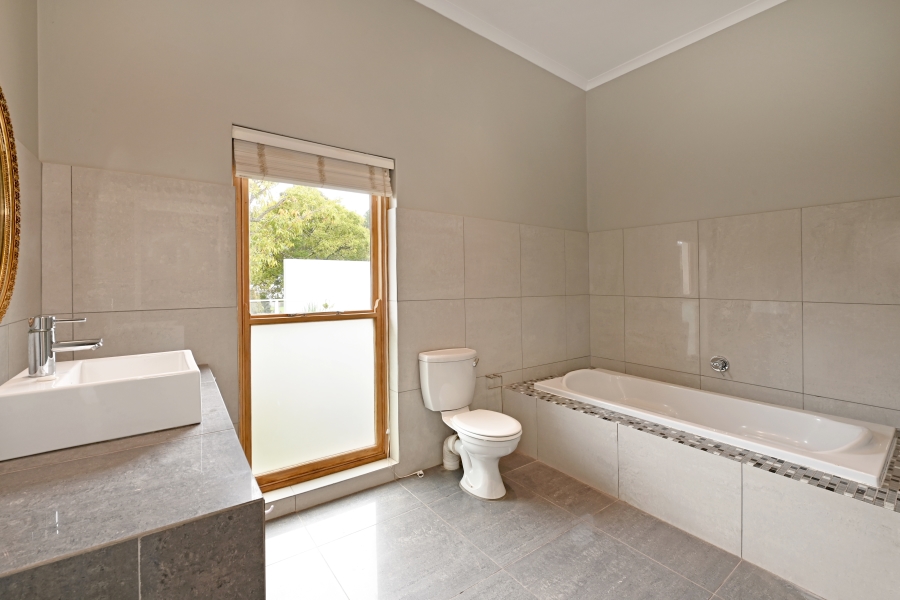 4 Bedroom Property for Sale in Constantia Western Cape